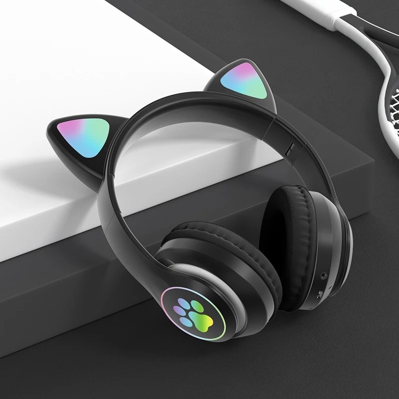 Casque stéréo Bluetooth sans fil oreilles de chat électroluminescents avec support carte TF - 1