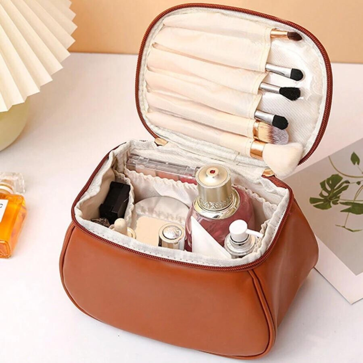 Sac à cosmétiques de voyage en cuir PU pour femmes, grande capacité, trousse de maquillage portable 6