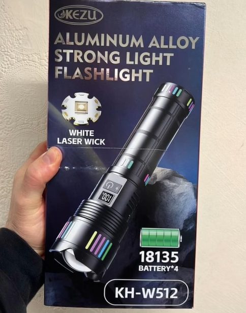 Lampe Torche tactique ultra-puissant 2000 lumens Portée 600 mètres battrie 16000mAh - مصباح يدوي تكتيكي فائق القوة - 12