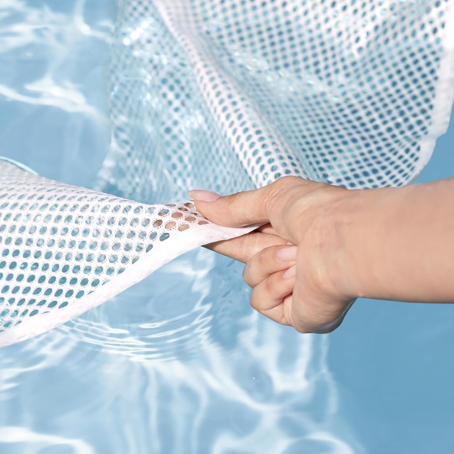 Siège de Piscine Gonflable Bestway Confort Luxueux avec Surface Velours - مقعد المسبح الفاخر بسطح مخملي وشبكة تبريد 9