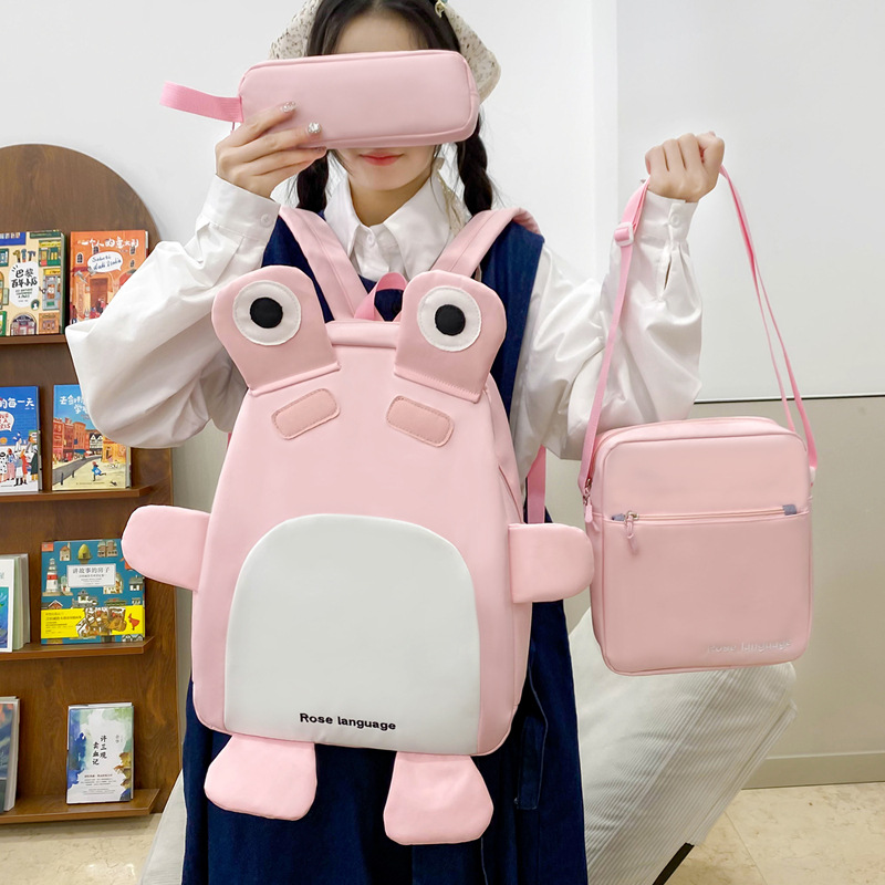 Sac à Dos Scolaires Enfant 3 en 1 Motif Grenouille Rose Language Style Dos Kawaii Rose SACKDS32RS - طقم حقائب مدرسية للأطفال 3 في 1 بتصميم الضفدع اللطيف - 2