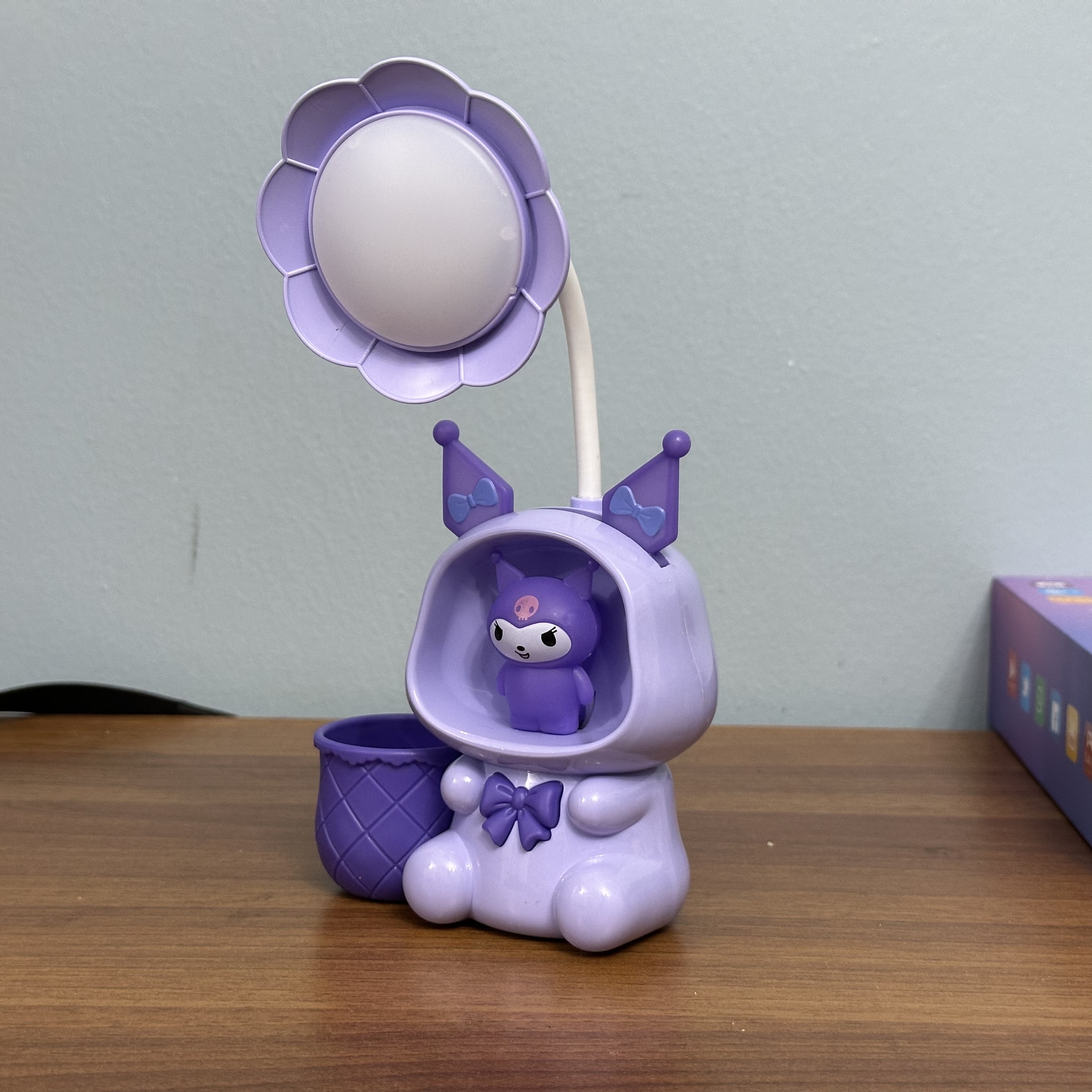 Lampe de Bureau LED Enfants Cute Fun avec Taille-Crayon et Porte-Stylo - مصباح مكتب كيوت للأطفال مع حامل أقلام ومبراة 4